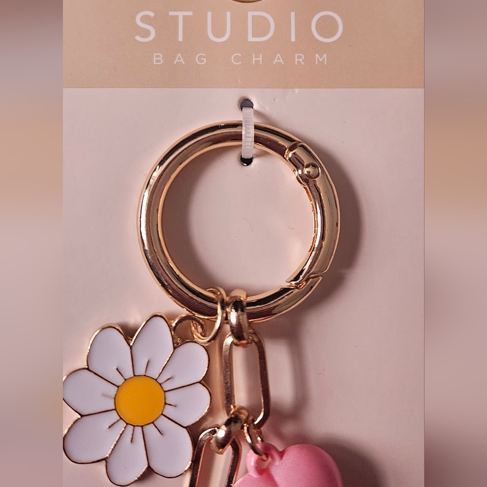 Studio Bag Charm with Corgi, Daisy & Pink Heart NIP - Picture 4 of 8